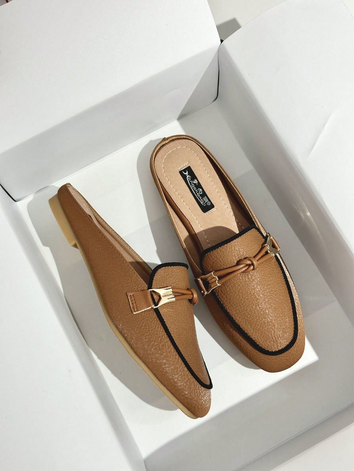 Mengshangli Women's Slip-On Mule Shoes With Metallic Decor, Half- Flat Sole Fashionable Slouchy Shoes