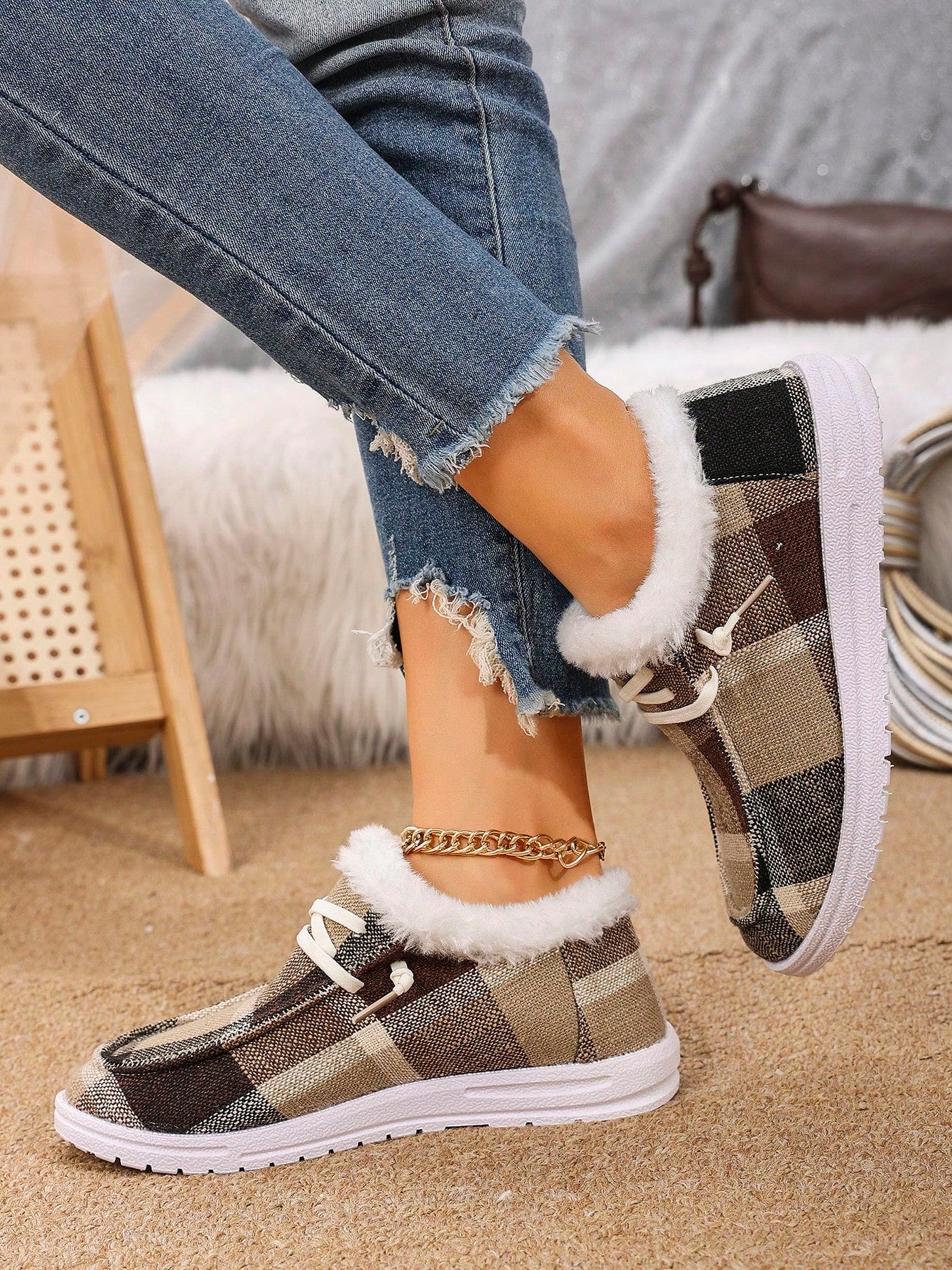 Casual Multi-Color Lightweight Winter Outdoor Sports Shoes, Women's Canvas Material Lace-Up Warm Thermal Lined Flat Leisure Sneakers