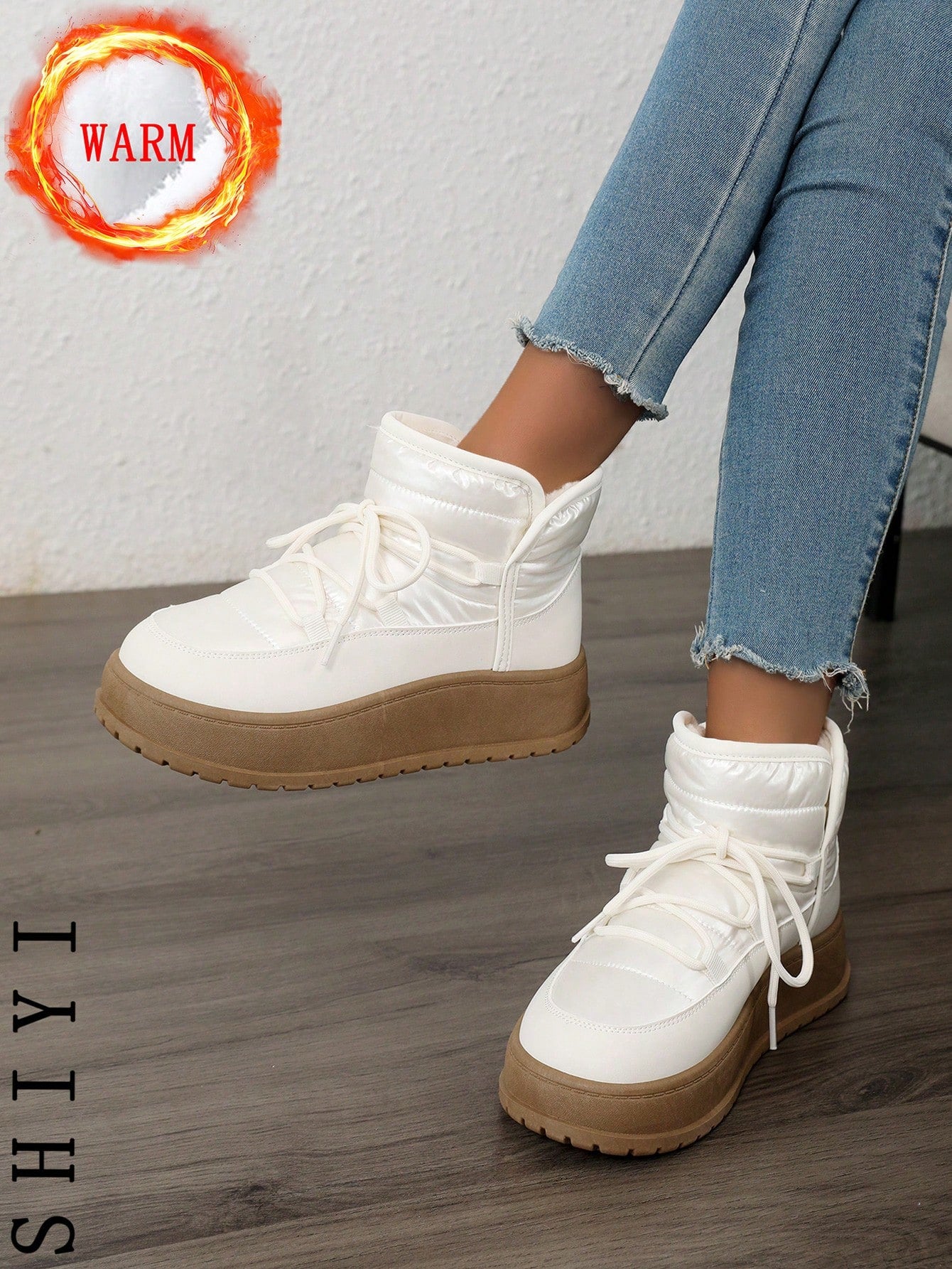 Women's White Casual Sneakers, 2024 Winter New Arrival, Plush Lining Warm Outdoor Thick Sole Fashion Versatile Vacation Style Student Outdoor Hiking Skateboard Flat Chunky Sneakers Snow Boots