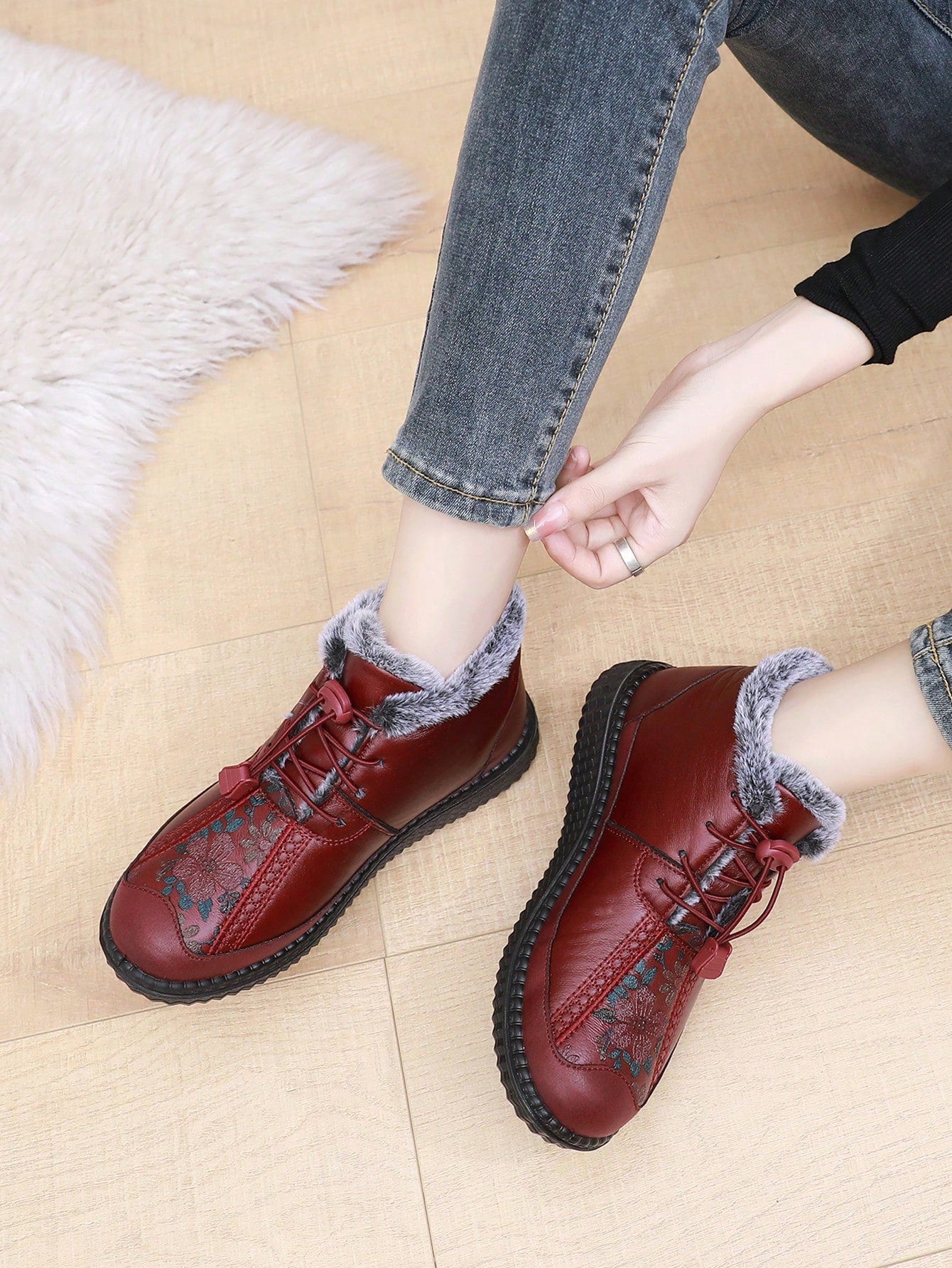 New Fashion Women's Winter Running Shoes, Versatile Casual Sports Sneakers, Plush & Thick Warm Boots, Round Toe, PVC Sole, Anti-Slip Comfortable, Waterproof & Durable, Suitable For Lovely Ladies TM88