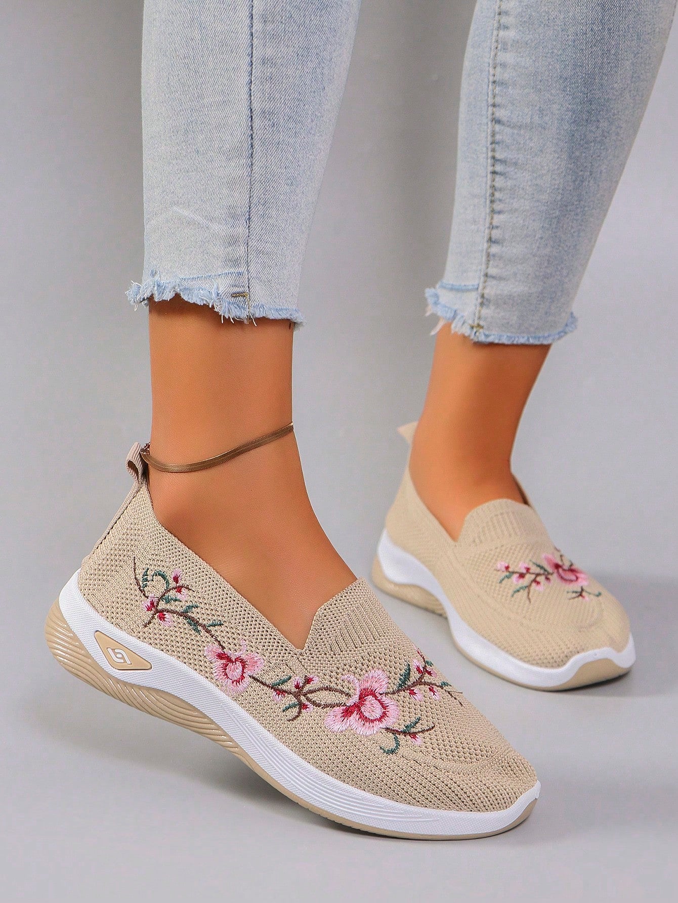New Arrival Women's Casual Sports Shoes, Embroidered Comfortable Sneakers, Lightweight, Breathable Flat Slip-On Shoes, Shoes For Women