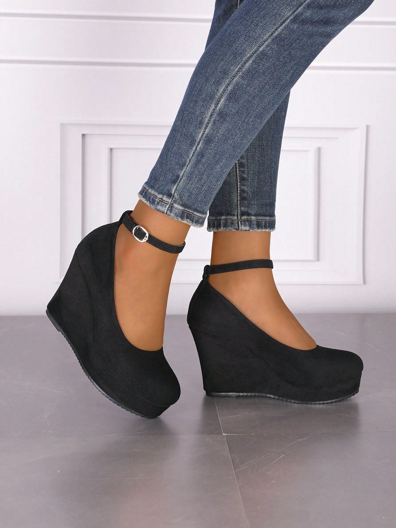 Women's Thick Bottom Mary Jane Shoes Round Toe Waterproof Platform Adjustable Buckle Strap, Fashion Large Size Comfortable Casual Shoes, Suitable For Spring And Autumn