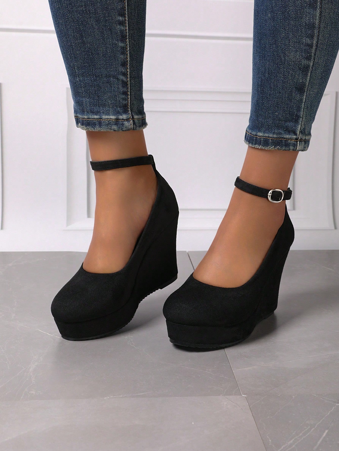 Women's Thick Bottom Mary Jane Shoes Round Toe Waterproof Platform Adjustable Buckle Strap, Fashion Large Size Comfortable Casual Shoes, Suitable For Spring And Autumn