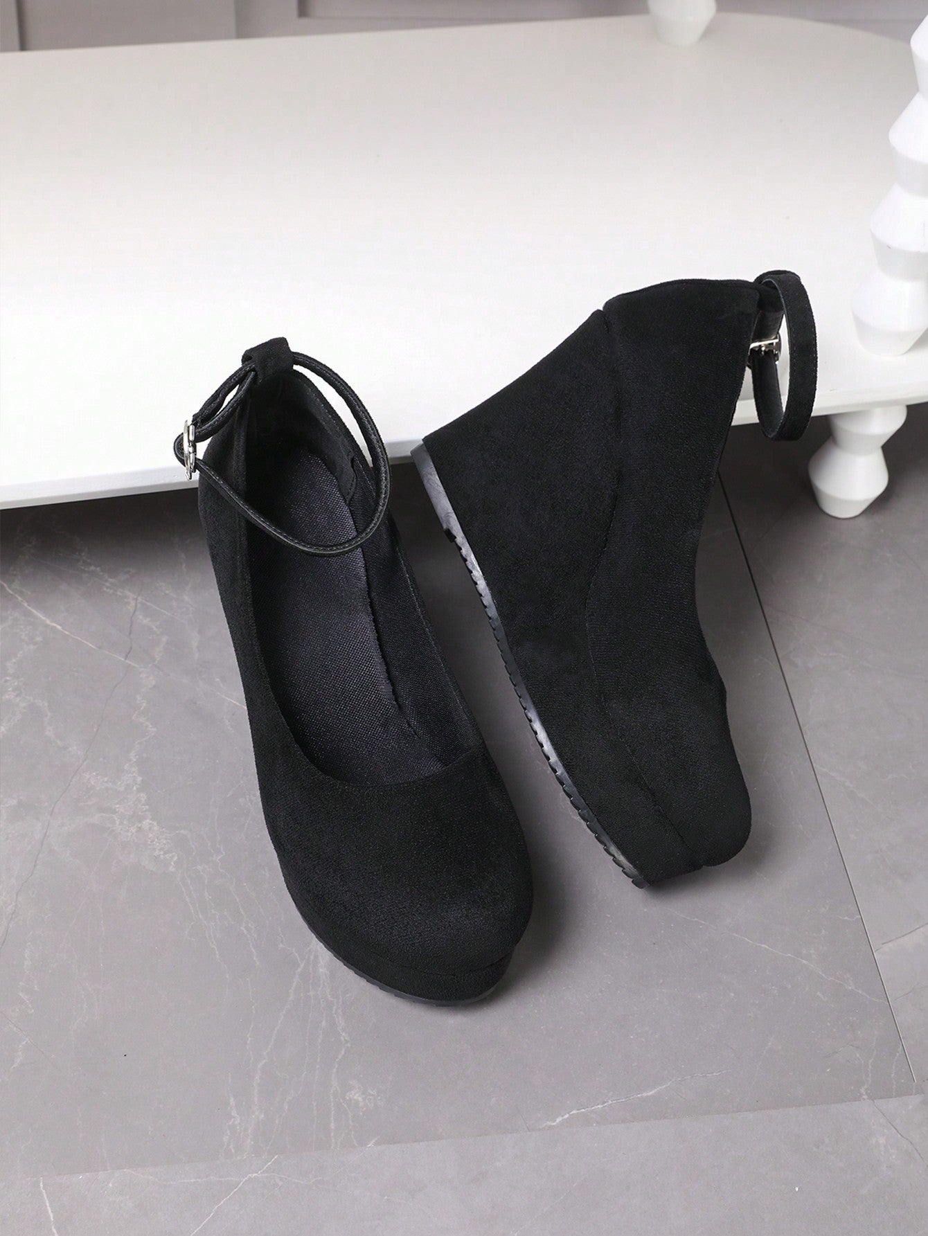 Women's Thick Bottom Mary Jane Shoes Round Toe Waterproof Platform Adjustable Buckle Strap, Fashion Large Size Comfortable Casual Shoes, Suitable For Spring And Autumn