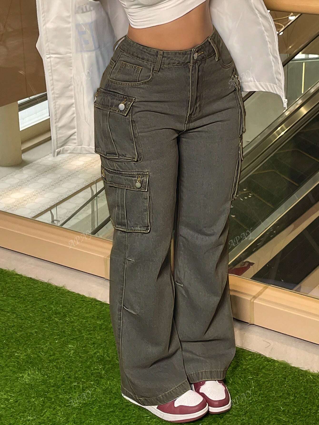 Stylish Vintage Chic Y2K Cargo Pants - High-Waisted, Wide-Leg, Pocketed, Comfortable, Casual, Street-Stylish Denim Trousers For The Curvaceous Woman