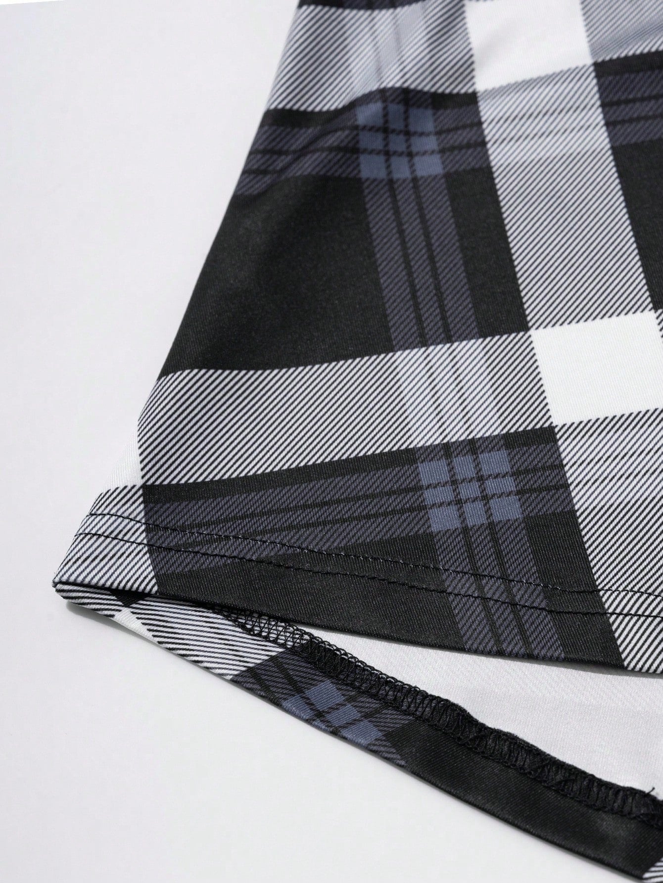 EMERY ROSE Women's V-Neck Drawstring Long Sleeve Plaid Design Casual T-Shirt Graphic Tees Women Tops For Spring Outfit