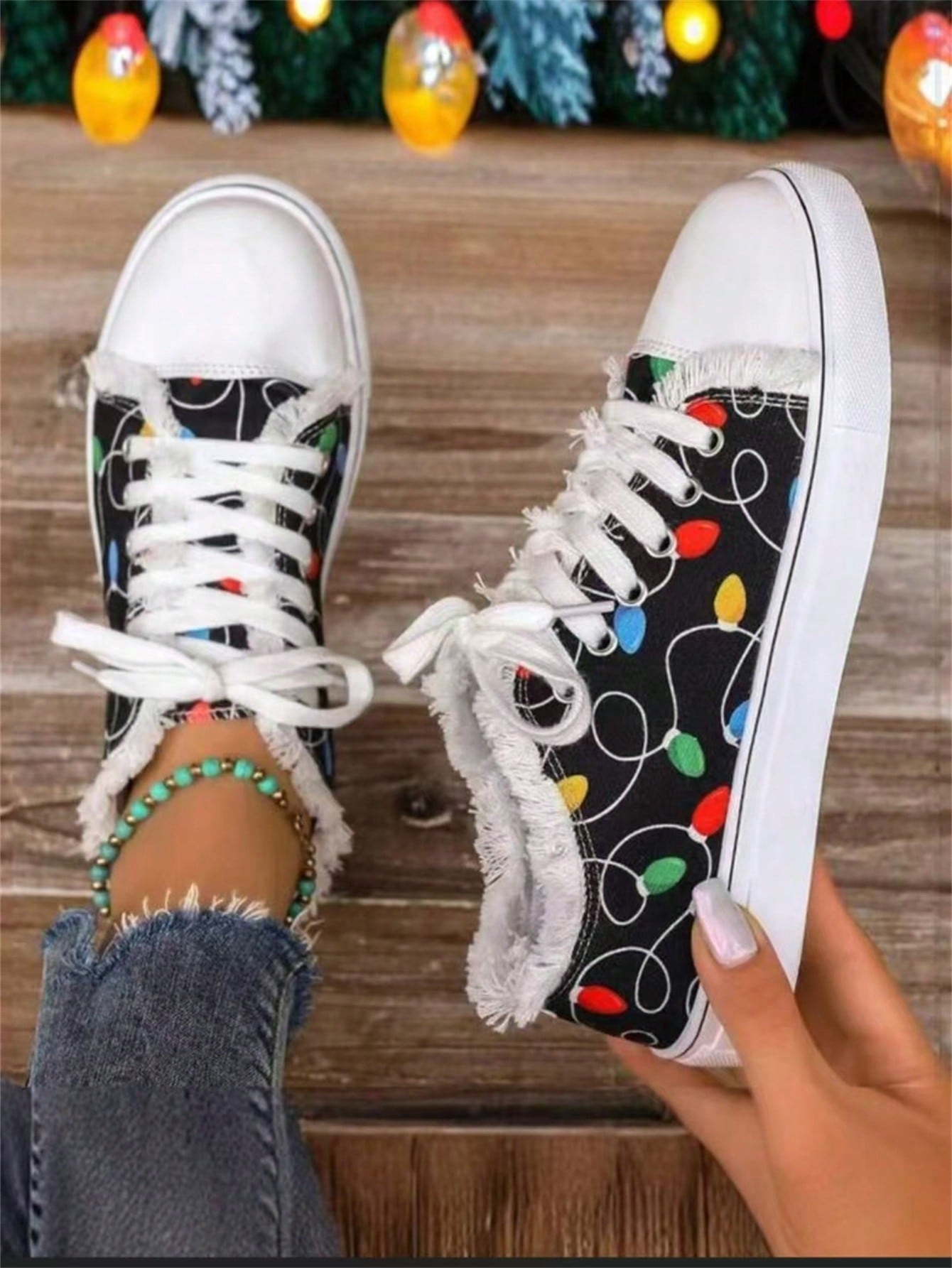 Plus Size Women's Casual Halloween Horror Elements Skull Print Cross Strap Decorated Sneakers, Fashion Choice, Spring/Autumn