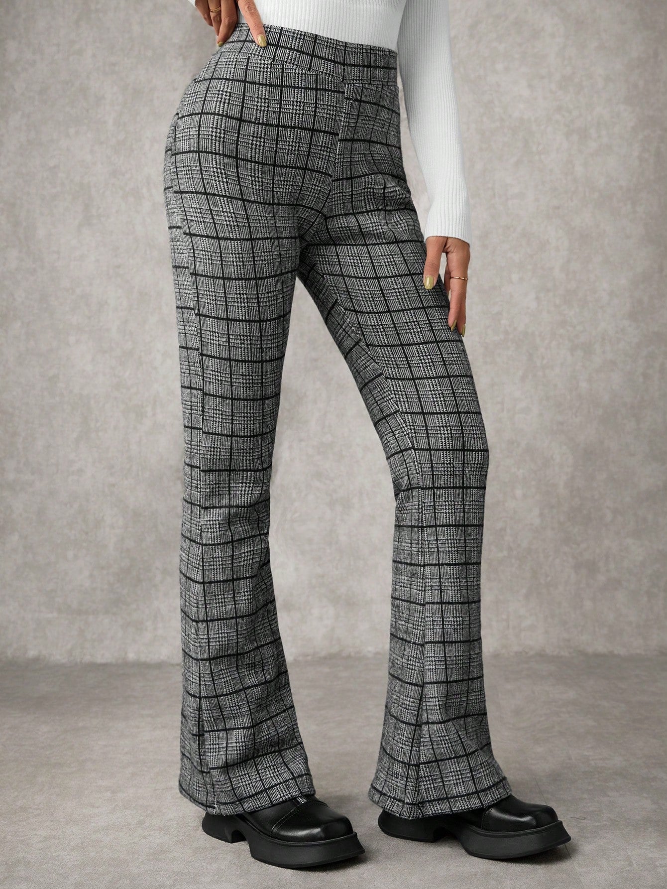 Women's Plaid Print Flare Leg Elastic Waist Elegant Commuter Pants