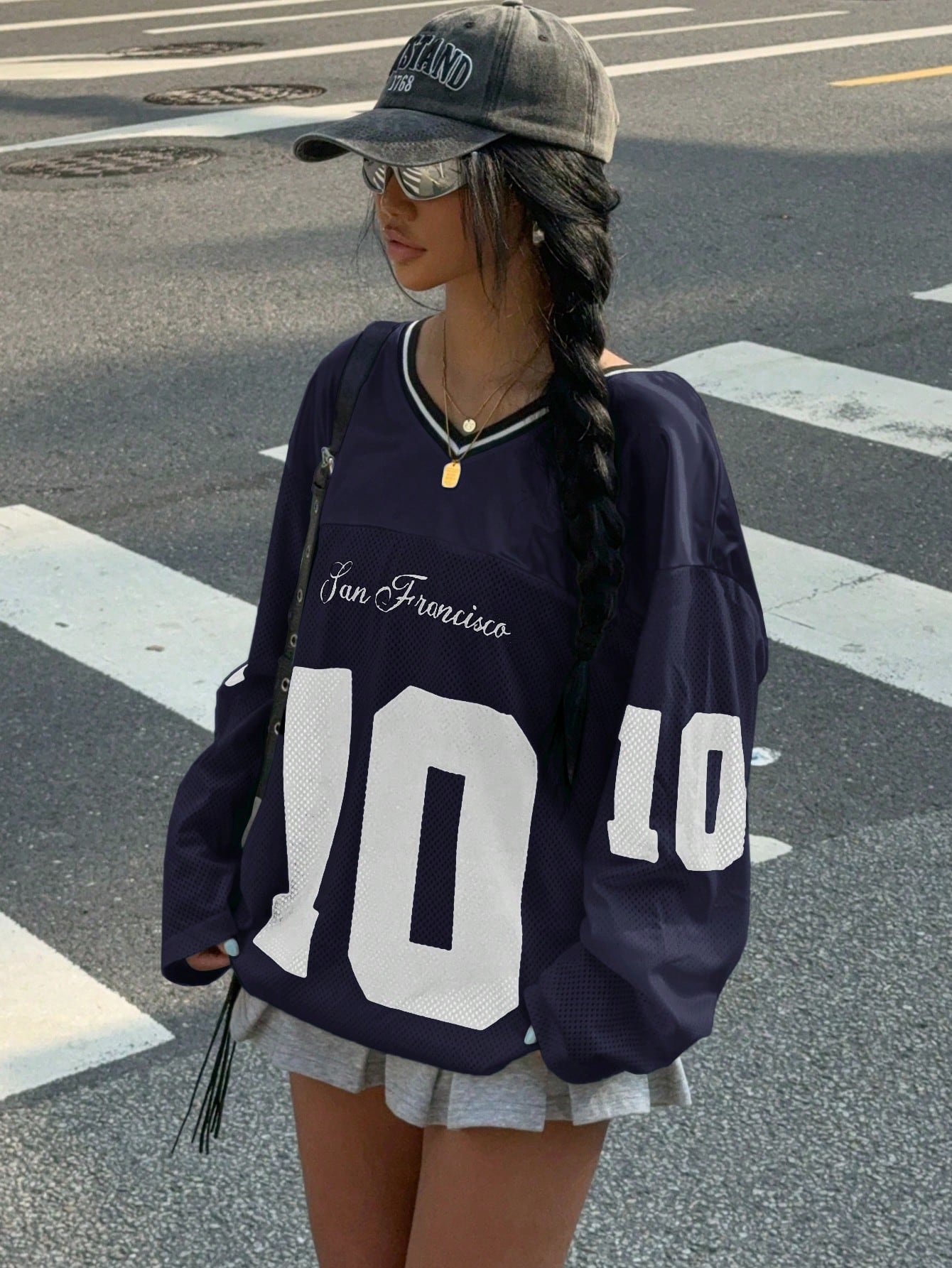 EZwear Women's New V-Neck Casual Sports Letter & Graphic Splice Oversized Loose Long Sleeve T-Shirt, White