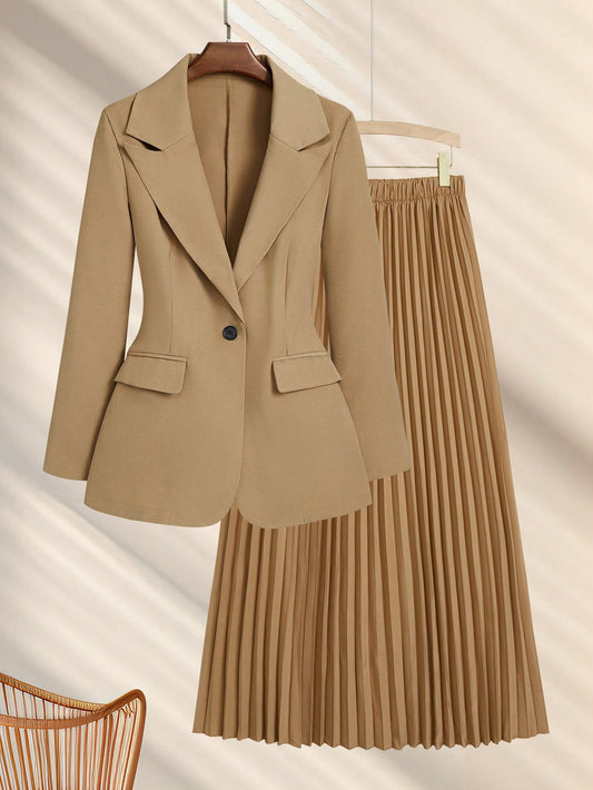 Franclia Plus Size Women's Brown Business Casual Loose Fit Blazer & A-Line Pleated Skirt Suit
