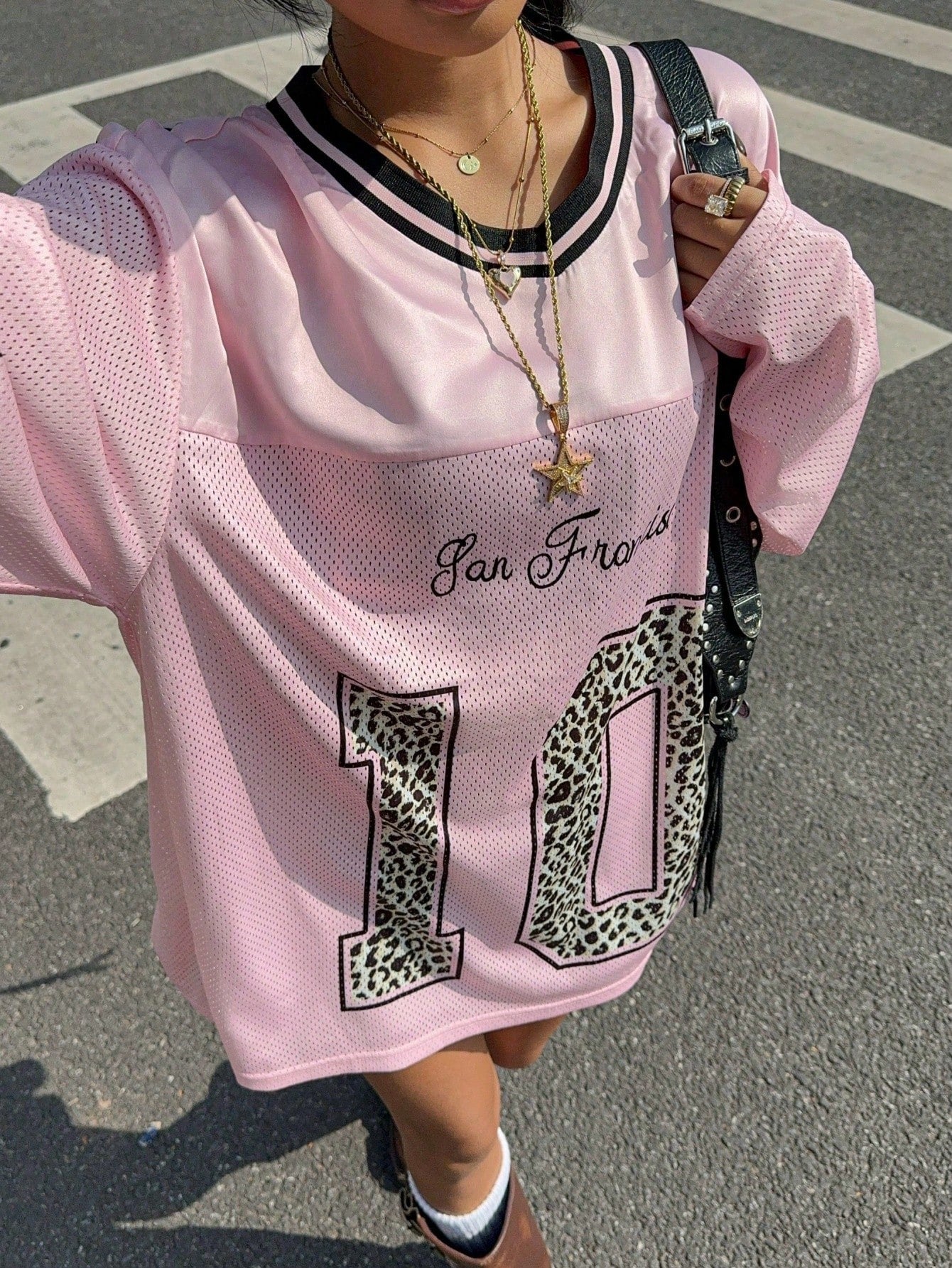 EZwear Women's New V-Neck Casual Sports Letter & Graphic Splice Oversized Loose Long Sleeve T-Shirt, White