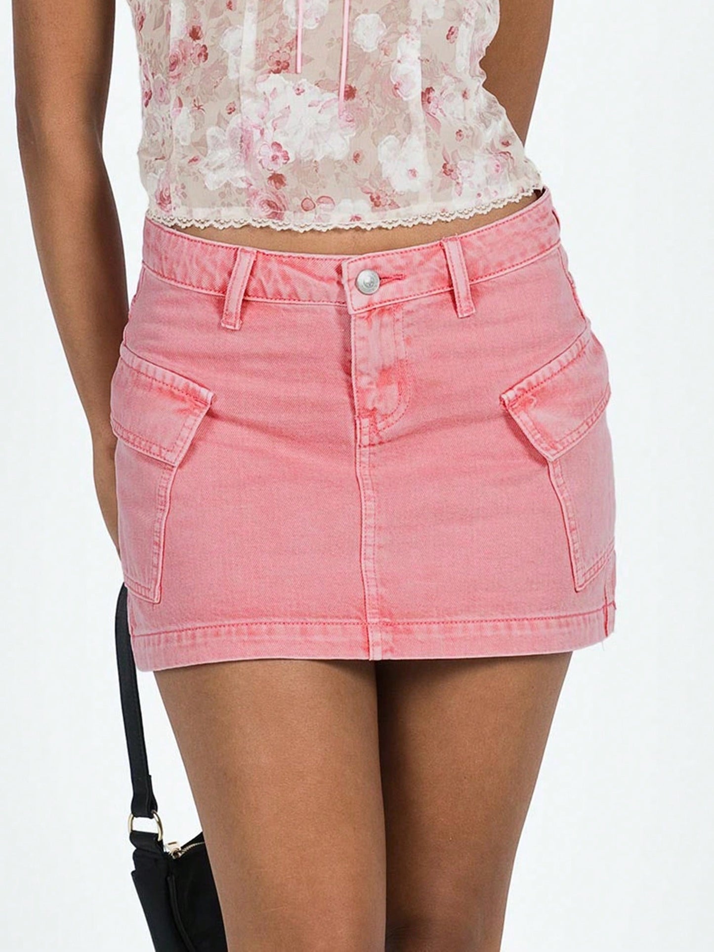 Womens Y2K Cargo Denim Skirts Mid Rise Mini Jean Skirts With Pockets Casual Streetwear