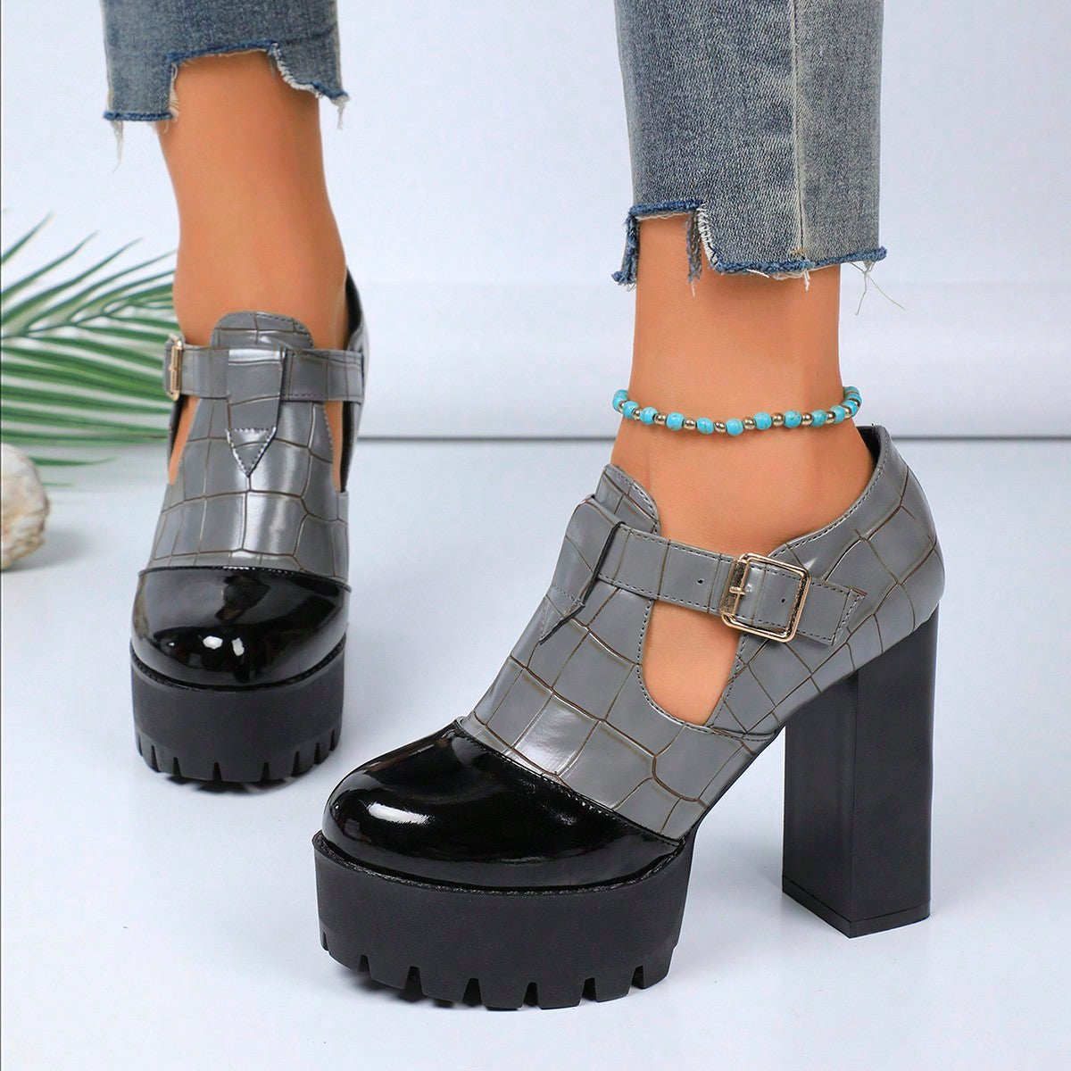 2025 New Arrivals Square Toe Thick Anti-Slip Platform High Heel Outdoor T-Stage Fashion Women Shoes