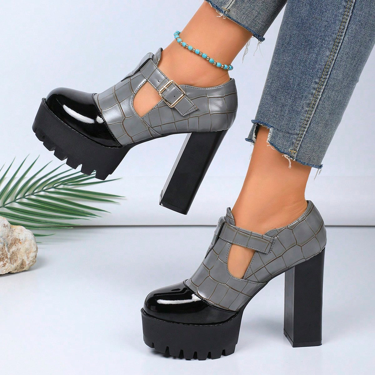 2025 New Arrivals Square Toe Thick Anti-Slip Platform High Heel Outdoor T-Stage Fashion Women Shoes
