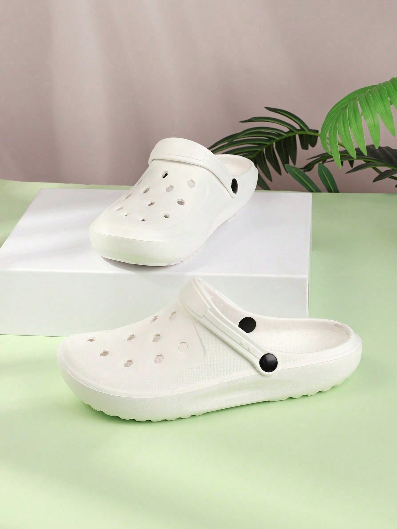Women Minimalist Perforated Garden Sandals