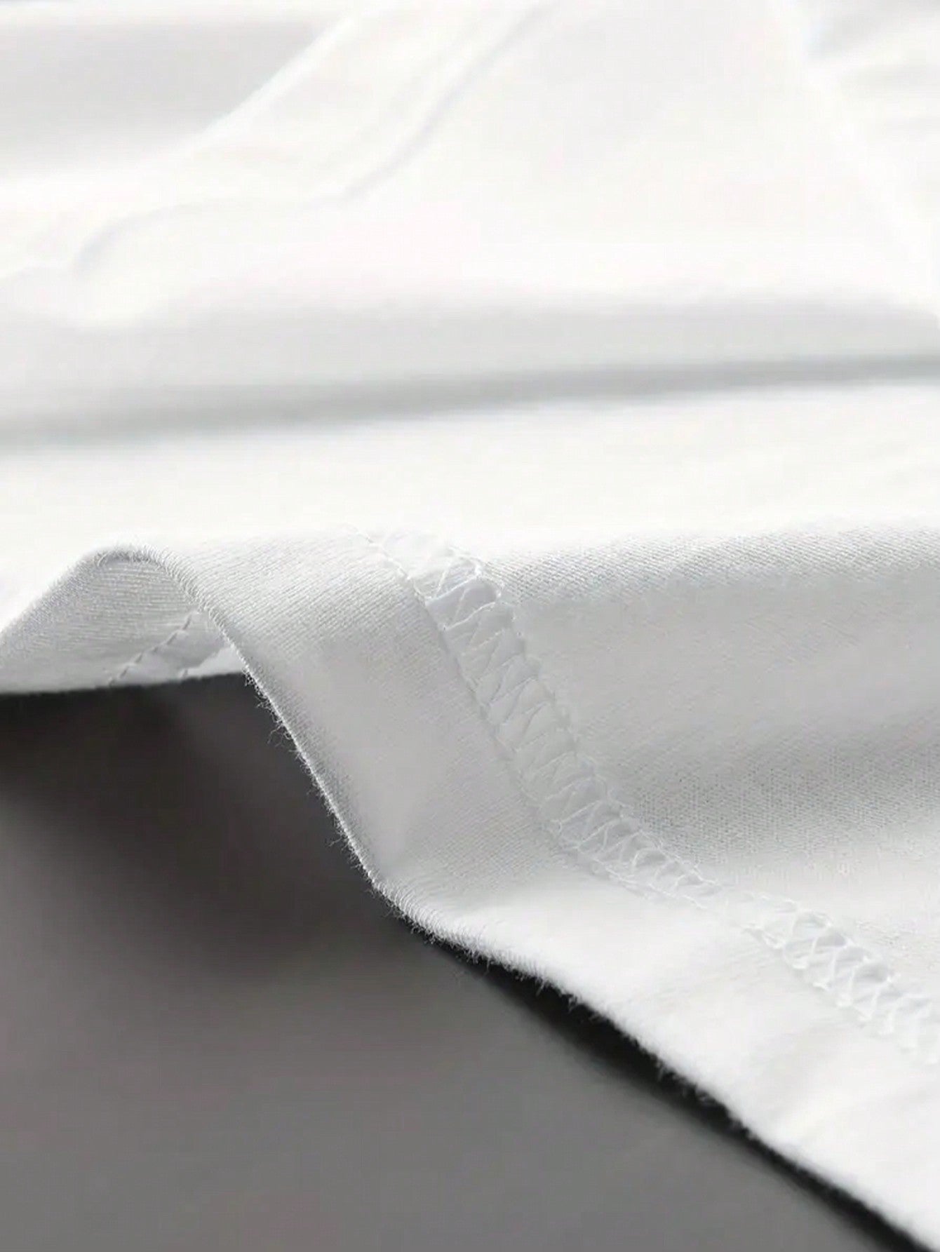 Slayr Women's Round Neck Short Sleeve Character Print Simple Casual Top, Daily Wear