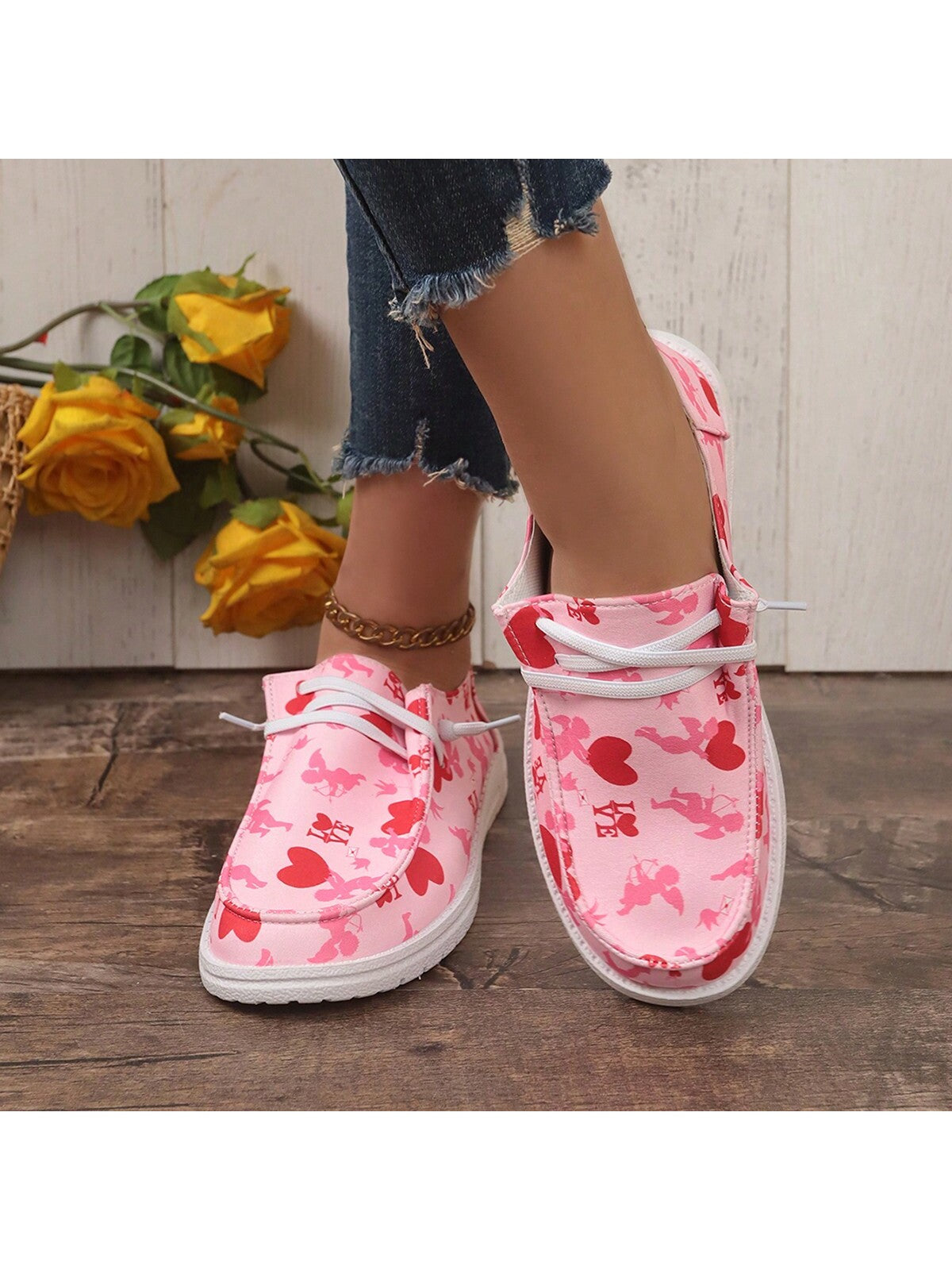 Round Toe Lace-Up Contrast Color Heart & Cartoon Print Fashionable Versatile Women Casual Sneakers For Urban Outdoor