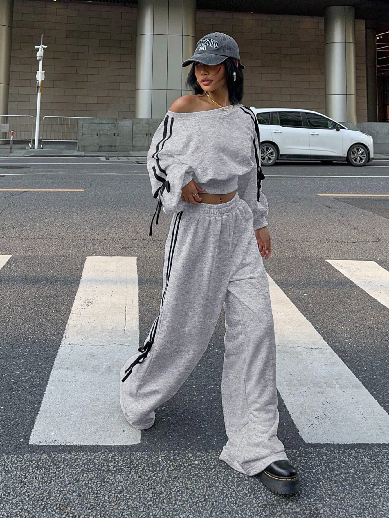 Muchic Navy Blue Women Sports Cropped Sweatshirt And Sweatpant Set With Side Stripe