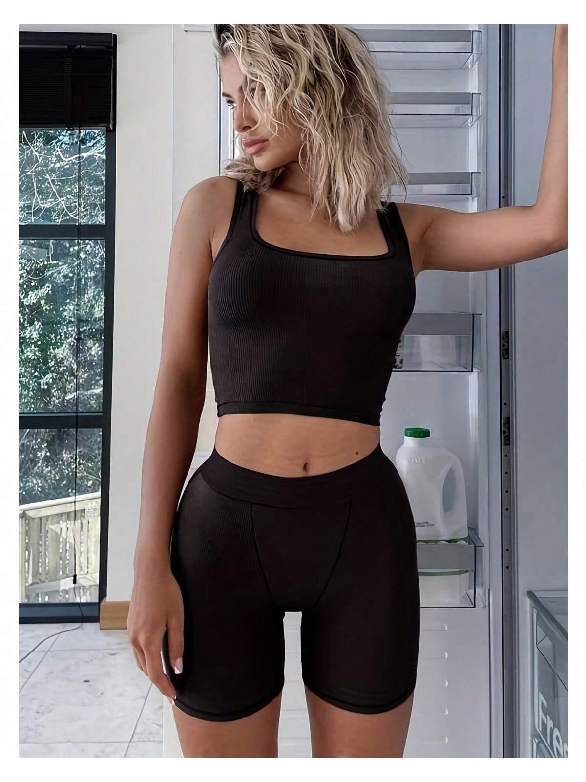 Women's Yoga Clothing Set, Two Piece Workout Suit, Halter U Neck, Sleeveless And Shorts, Comfortable And Stretchy Yoga Clothing