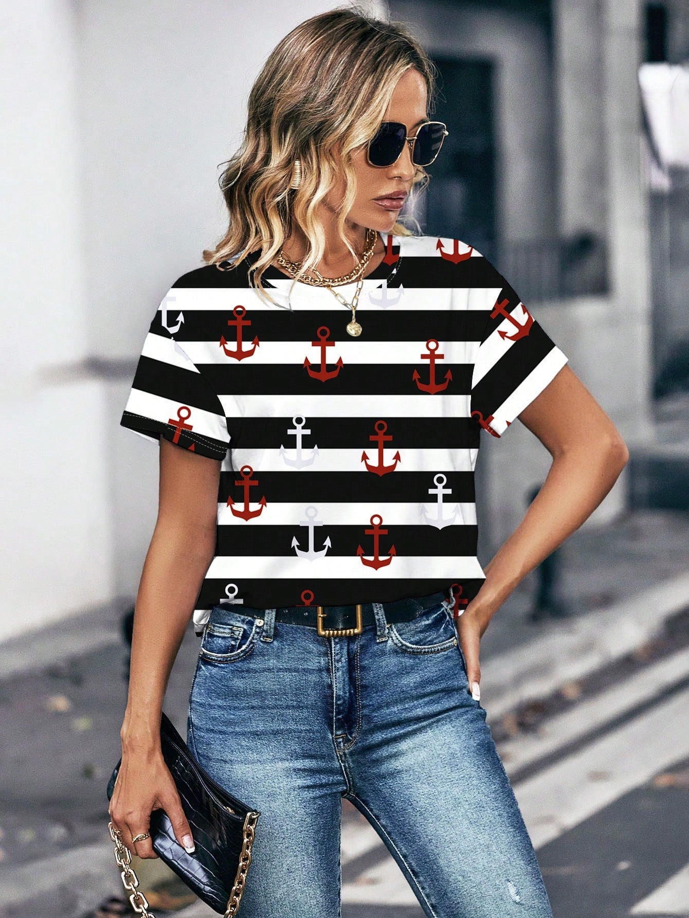 INAWLY Women's Casual Crewneck Anchor & Stripe Print Short Sleeve T-Shirt, Trendy Outfit Graphic Tees Women Tops