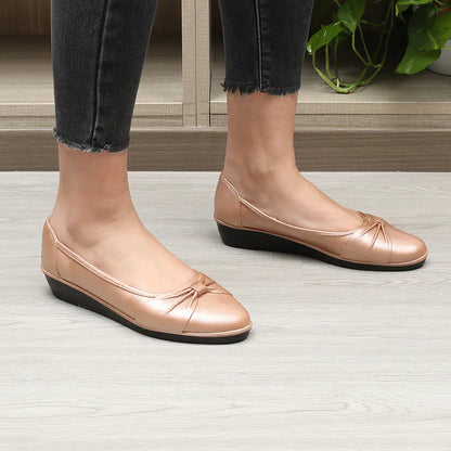 Low-top PVC Plain Faux Leather Shoes