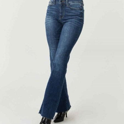 High Waist Slim Fit Stonewashed Jeans – The Perfect Cowgirl Fit