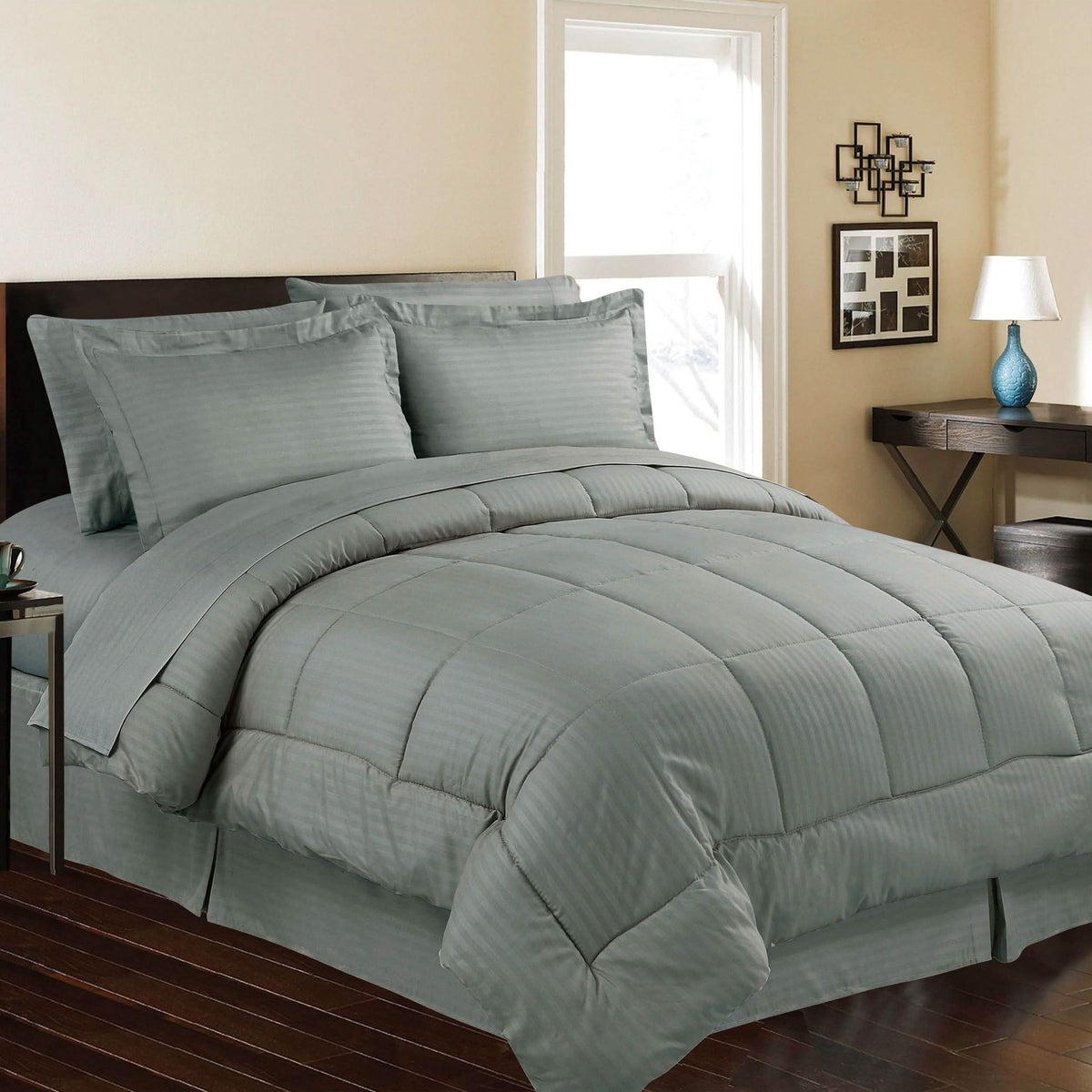 8-Piece: Embossed Bed Set
