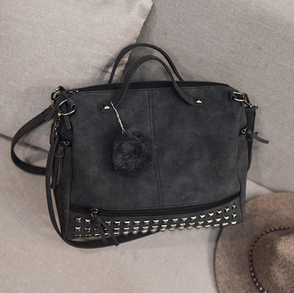 Rustic Charm Leather Shoulder Bag – Stylish Cowgirl Handbag