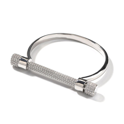 Horseshoe-shaped bracelets inlaid with zircon and diamonds