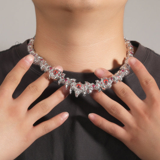Hip-hop exaggerated spiky parasitic red-eyed thorn diamond-encrusted necklace