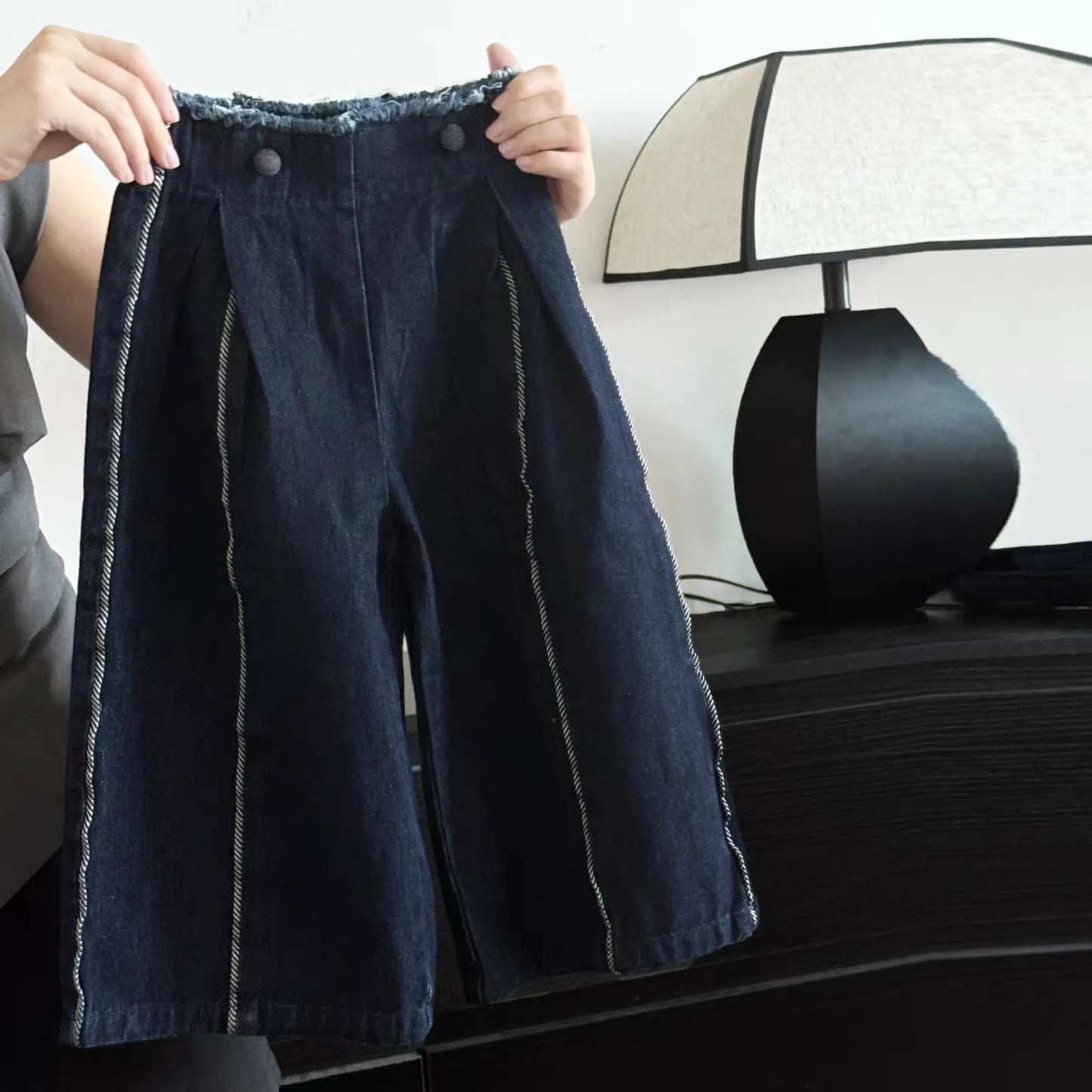 Girls' Jeans 2025 Autumn and Spring New Fashionable and Stylish Casual Pants for Little Girls Loose Straight Leg Pants