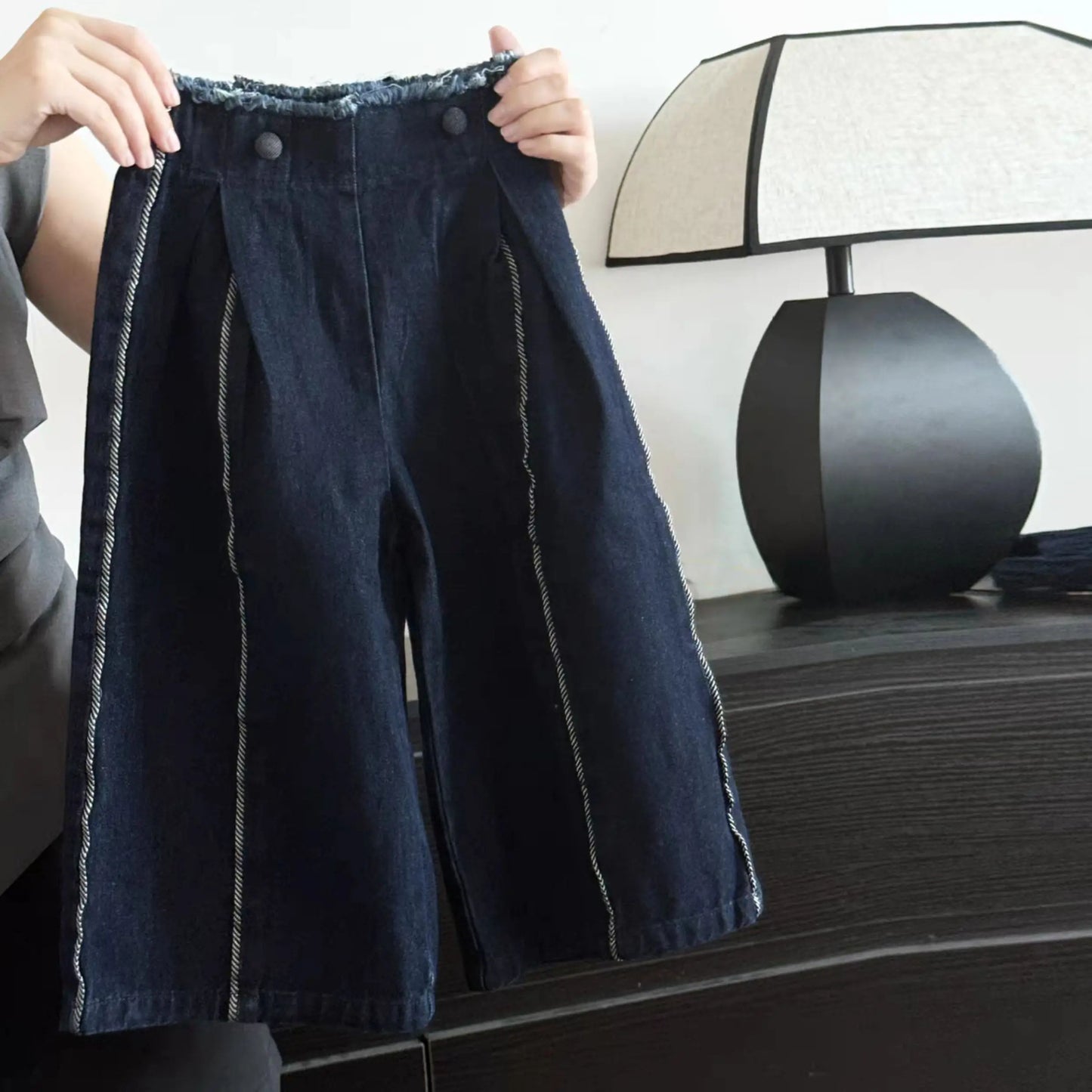 Girls' Jeans 2025 Autumn and Spring New Fashionable and Stylish Casual Pants for Little Girls Loose Straight Leg Pants