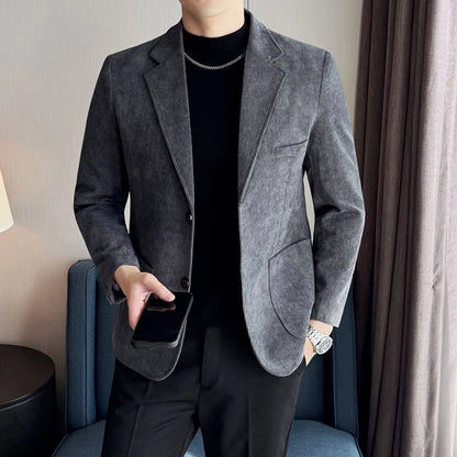 Corduroy suits are high-end, fashionable, cool and versatile. They are suitable for casual banquets, shopping, traveling, autumn