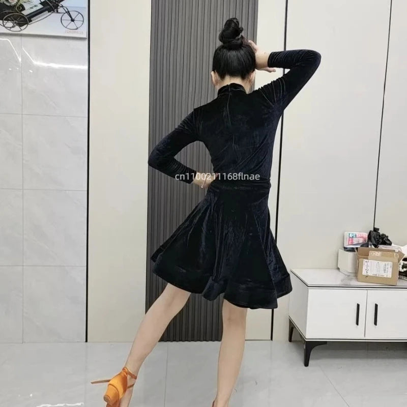 Girls' Latin Dance Dress Autumn/Winter Long Sleeve Professional Practice Dress Velvet Split Set Dance Performance Dress