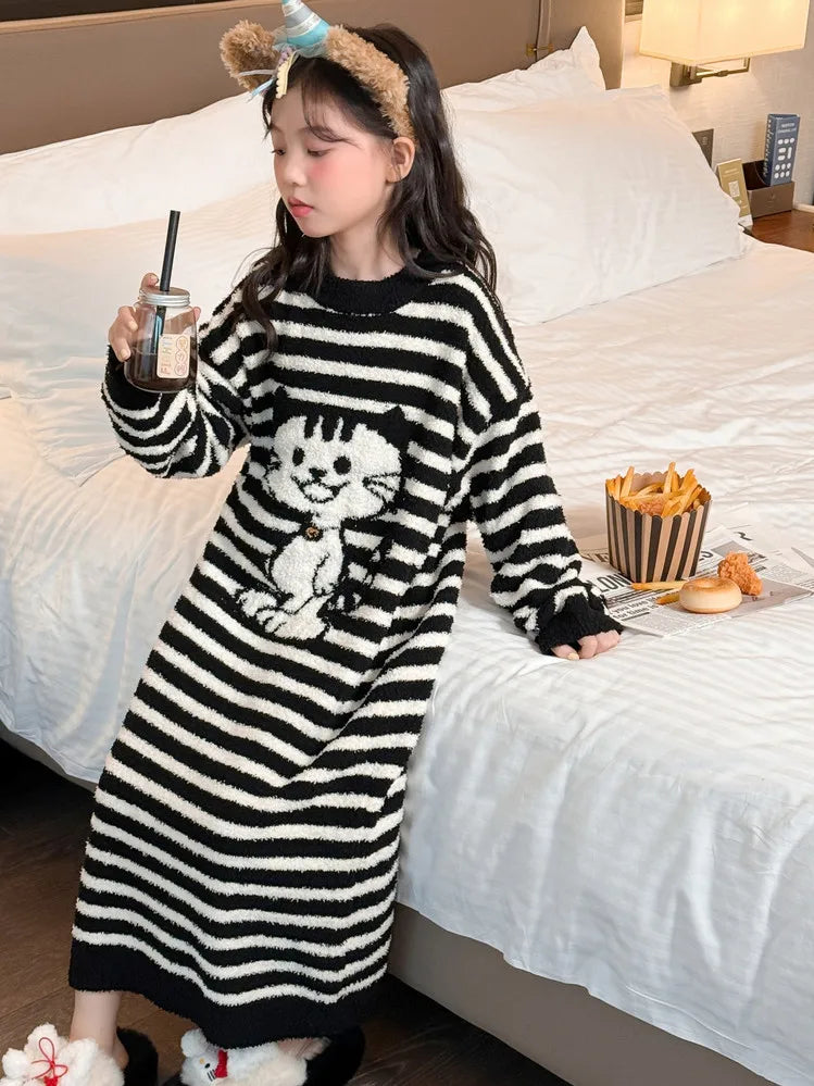 Girls Pajamas 2025 New Children's Nightgown Children's Autumn and Winter Loungewear