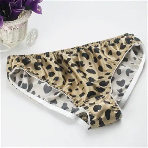 Silk Underwear Women's Large Size XXL e Breathable Antibacterial Low Waist Comfortable Innerwear Daily Use Cartoon Pat...