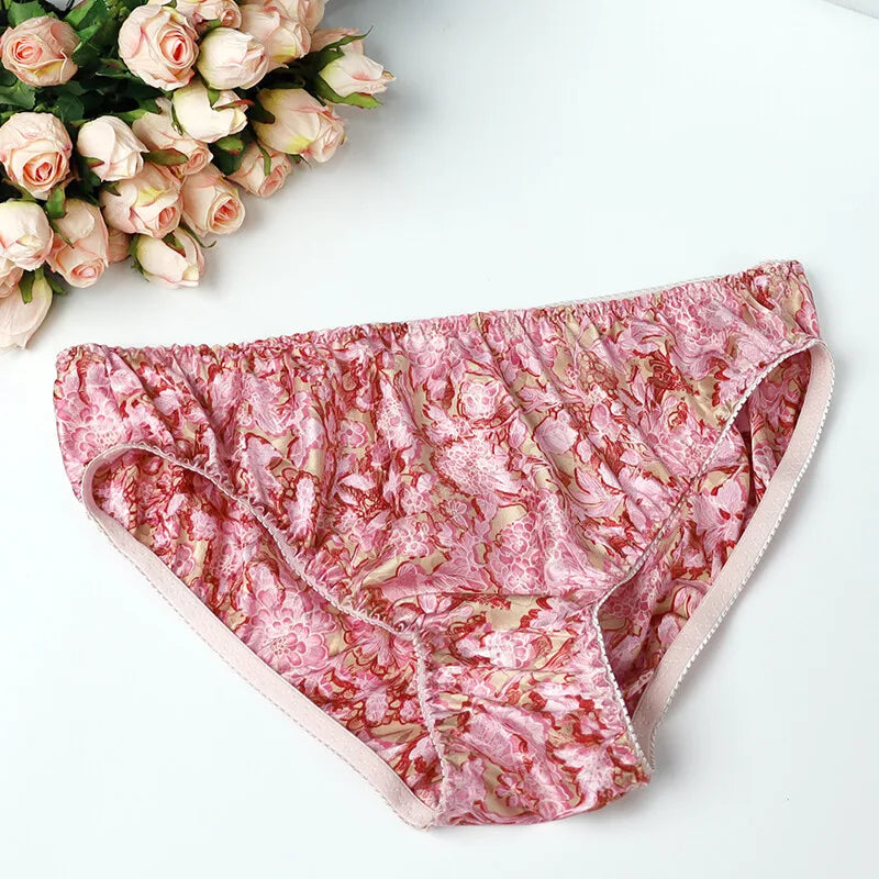 Silk Underwear Women's Large Size XXL e Breathable Antibacterial Low Waist Comfortable Innerwear Daily Use Cartoon Pat...