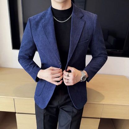 Corduroy suits are high-end, fashionable, cool and versatile. They are suitable for casual banquets, shopping, traveling, autumn