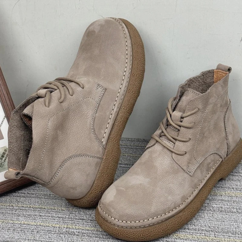 Men's boots fashionable new casual high top shoes comfortable classic British style small leather shoes outdoor leather boots