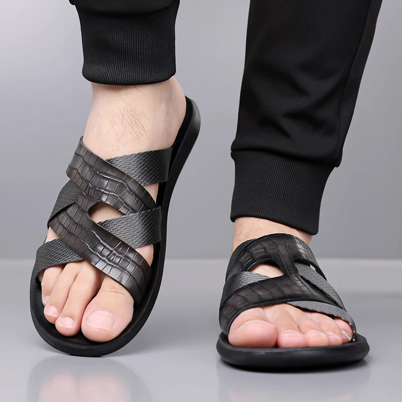 Men's Summer Comfortable Fashionable Beach Slippers Soft-Soled Single Strap Slip-On Slippers for Casual Wear