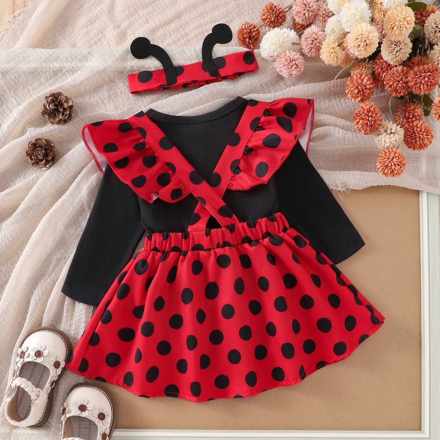 Cute Baby Girls Clothes Sets Flying Sleeve Romper Bee/Beetle Embroidery Suspender Dress Headband Sets Kids Costume
