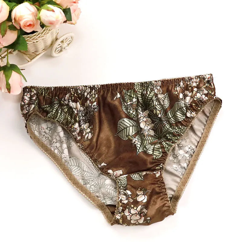 Silk Underwear Women's Large Size XXL e Breathable Antibacterial Low Waist Comfortable Innerwear Daily Use Cartoon Pat...