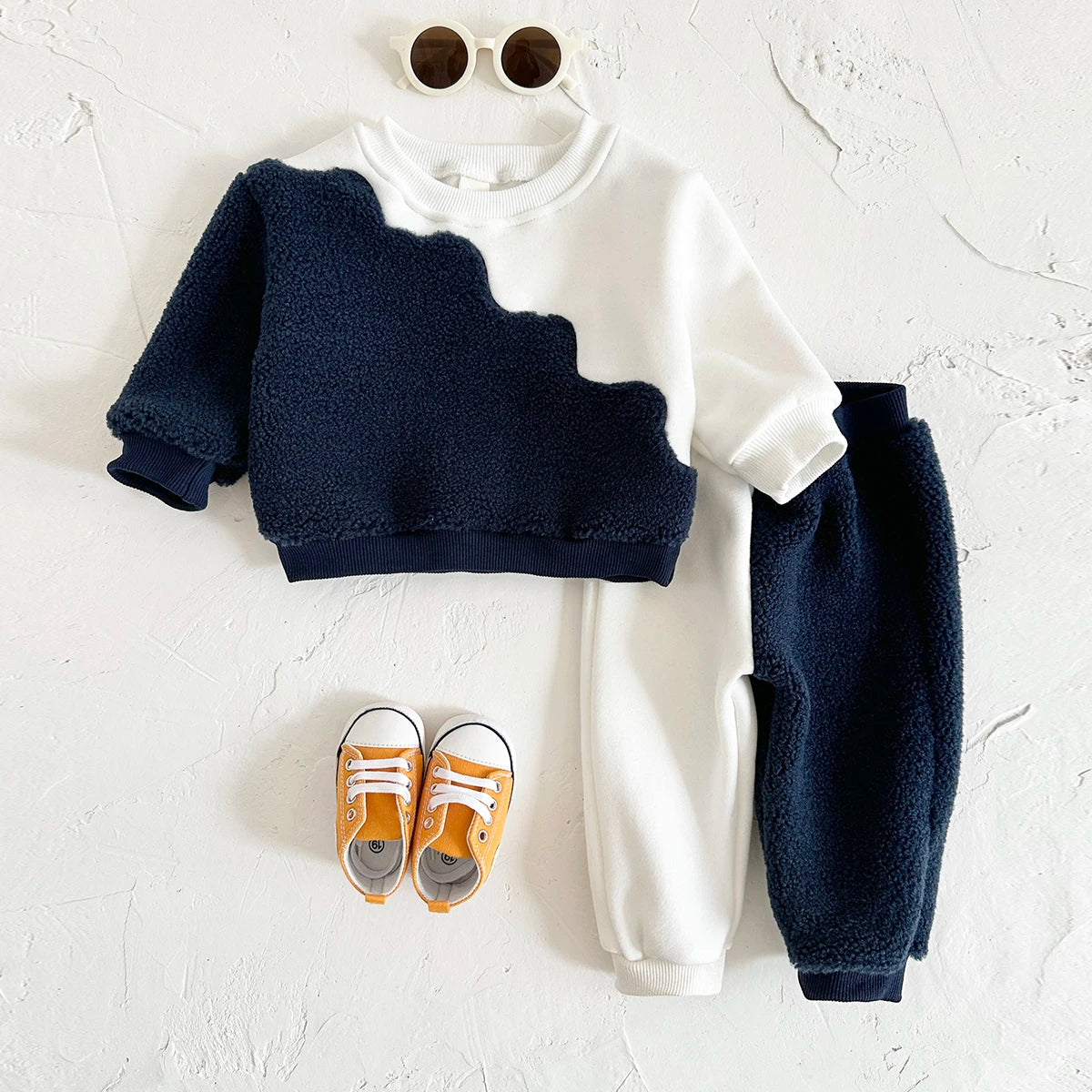 2Pcs Baby Boys Clothes New Casual Wear Lamb Wool Children Clothes Long Sleeves Sweatshirt Top Pants Color Block Kids Clothes