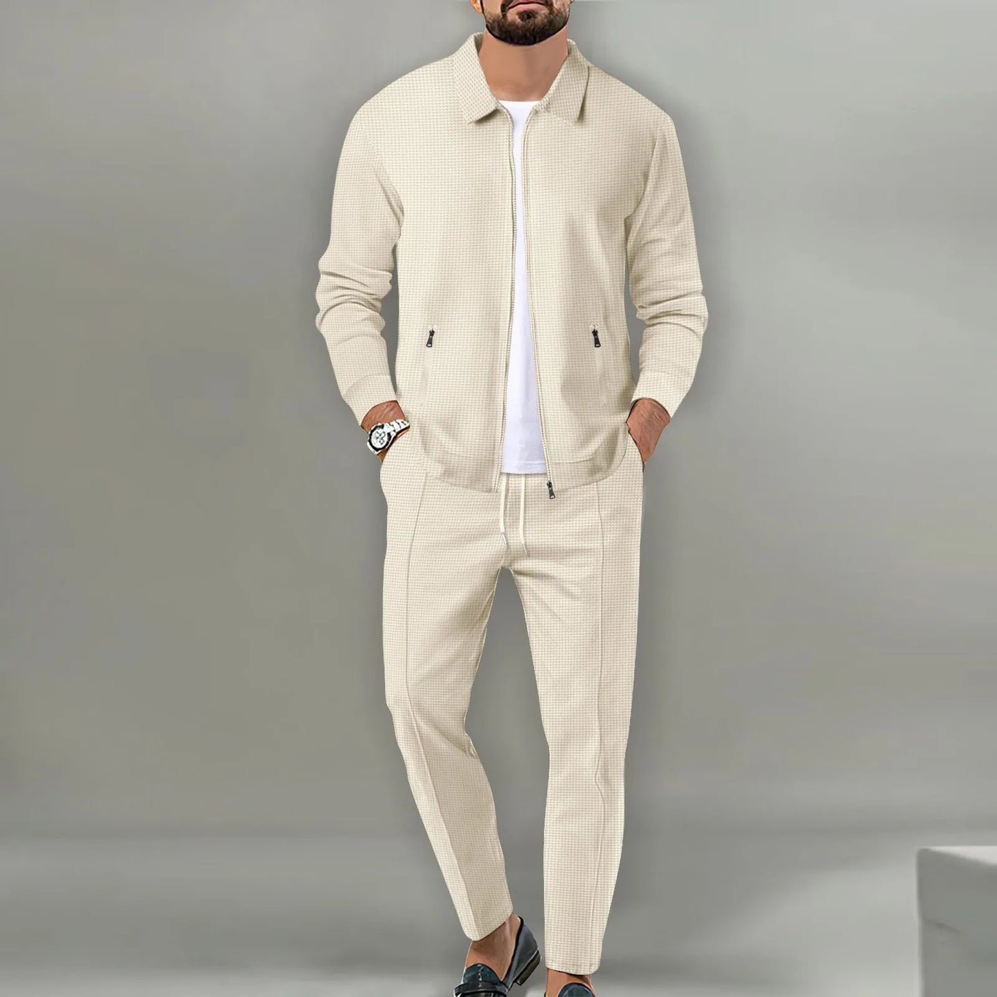 The new spring-autumn men's suit featuring a stylish waffle jacket and plain-colored trousers makes for a great casual outfit.