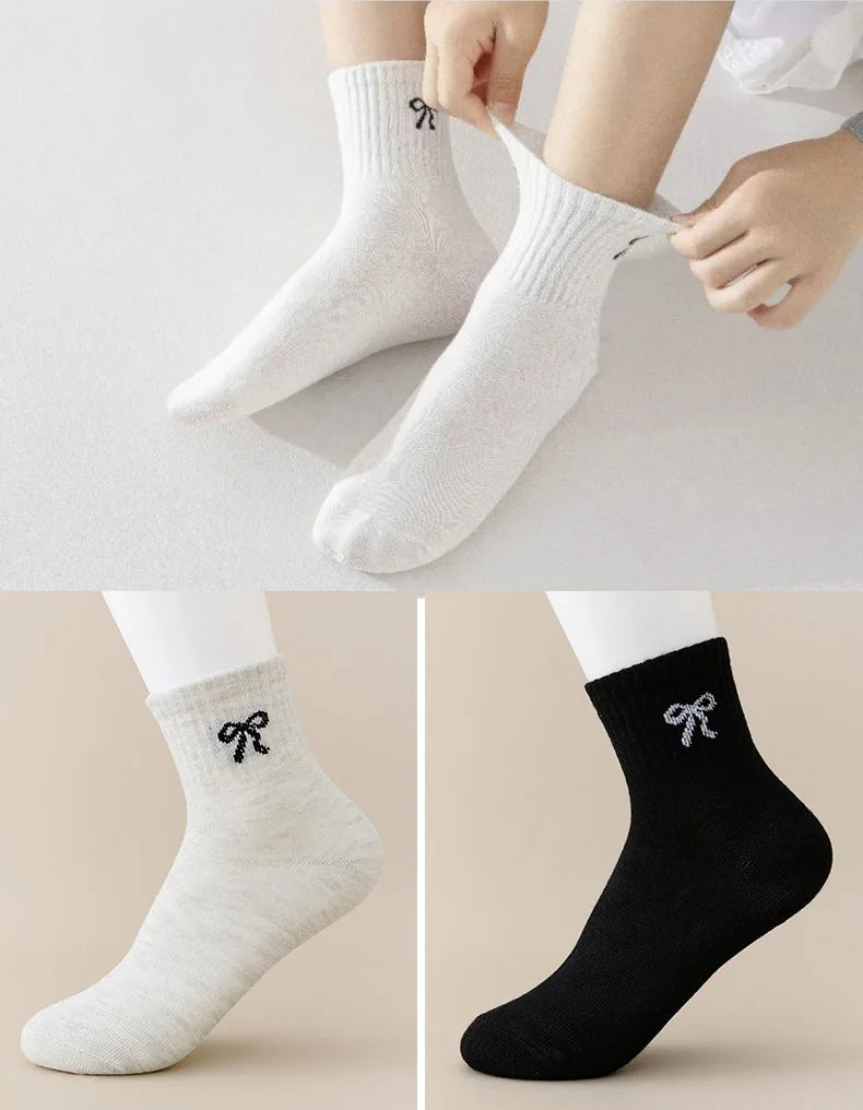 5/10 pairs of children's socks, girls' white sports short socks, suitable for spring, summer, autumn, and winter, moisture-wicki