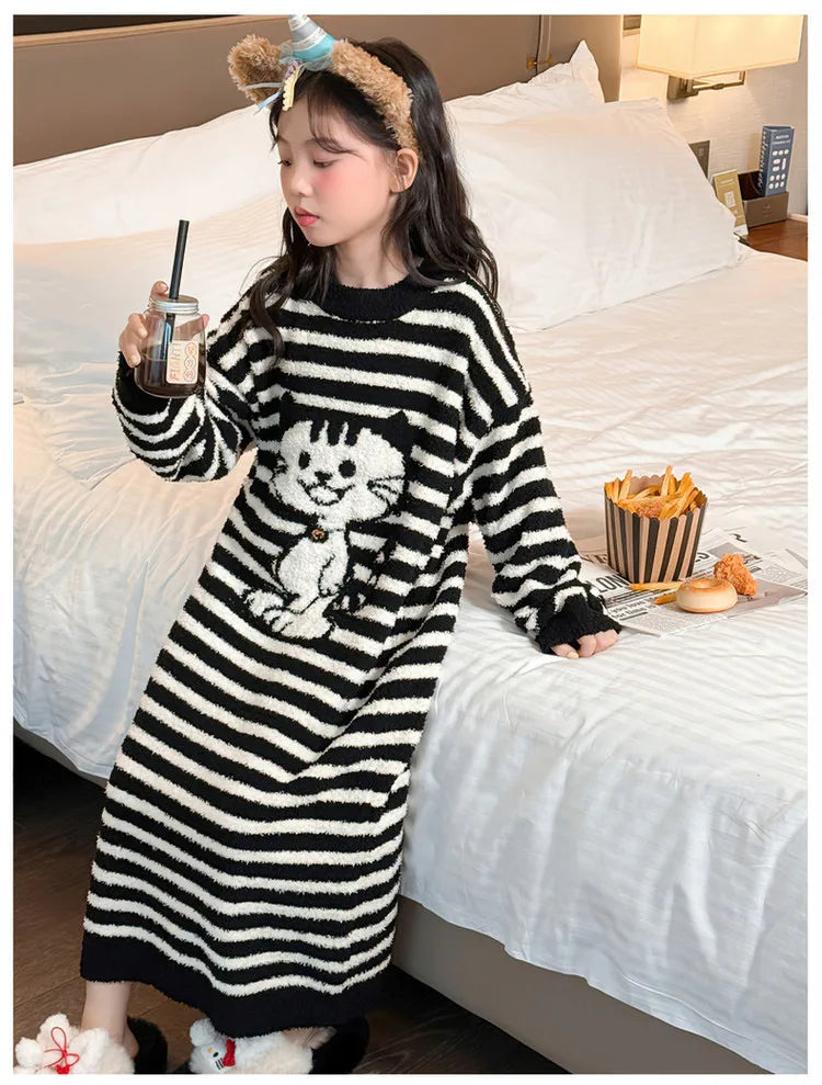 Girls Pajamas 2025 New Children's Nightgown Children's Autumn and Winter Loungewear