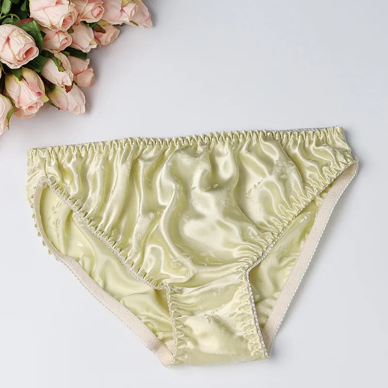 Silk Underwear Women's Large Size XXL e Breathable Antibacterial Low Waist Comfortable Innerwear Daily Use Cartoon Pat...