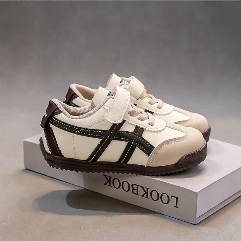Boys' Shoes 2026 Spring Autumn New Soft Bottom Versatile Children's Sports Shoes Casual Board Shoes Girls' Moral Training Shoes