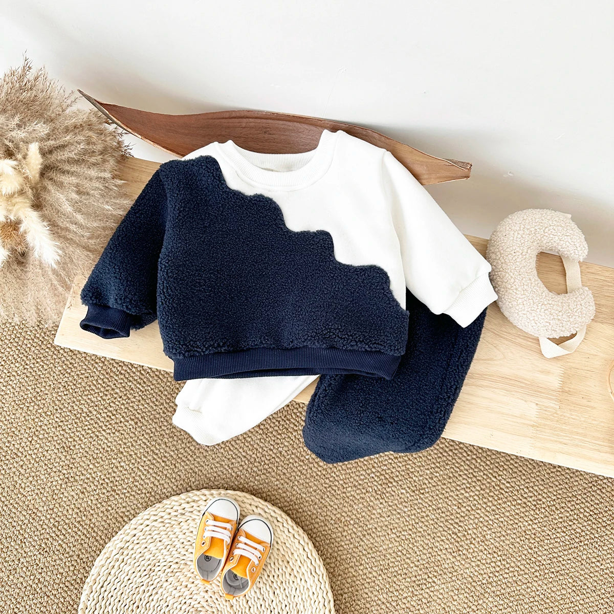 2Pcs Baby Boys Clothes New Casual Wear Lamb Wool Children Clothes Long Sleeves Sweatshirt Top Pants Color Block Kids Clothes
