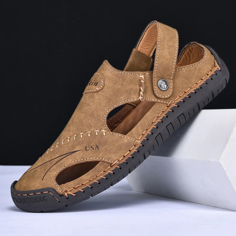 New Handmade Summer Sandals Men Breathable Leather Shoes Man Outdoor Men Sandals Antiskid Beach Sandals Hollow Shoes Fashion